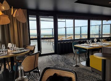 france/normandy-beaches/restaurant/restaurant-la-voile-blanche-ouistreham-riva-bella