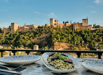 spain/granada/albaicin/restaurant/restaurante-carmen-el-agua