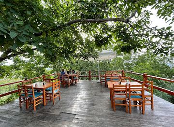 albania/kruja/restaurant/garden-organic-restaurant-mali-camping