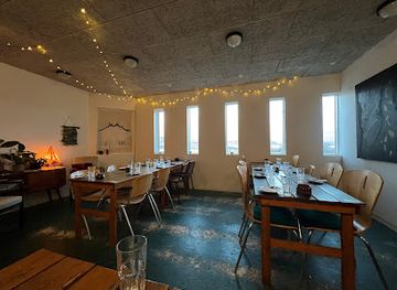 iceland/olafsvik/restaurant/samkomuhusio-arnarstapa