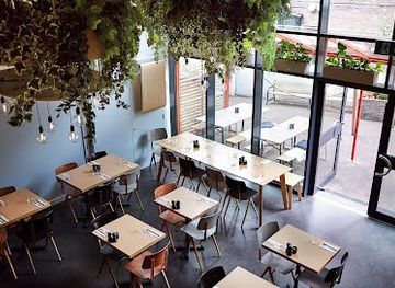 united-kingdom/london/restaurant/where-the-pancakes-are-flat-iron-square