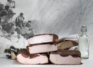 italy/lunigiana/restaurant/larderia-giannarelli