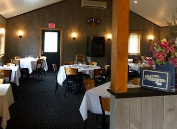 new-hampshire/dartmouth-lake-sunapee-region/restaurant/suna-restaurant