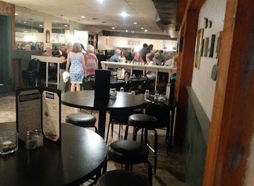 iowa/iowa-great-lakes/restaurant/outrigger-restaurant-lounge