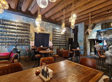 ukraine/lviv/rynok-square/restaurant/kumpel-na-rynku