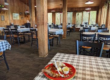 tennessee/west-tennessee/restaurant/brooksie-s-barn