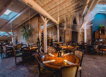 ukraine/tysovets/restaurant/pretty-high-kitchen