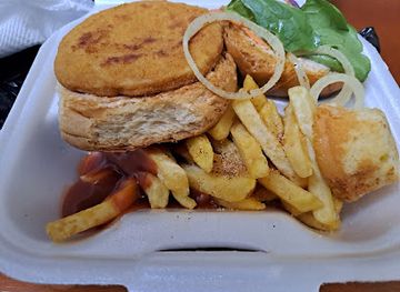 saint-kitts-and-nevis/charlestown/restaurant/ole-house-chicken