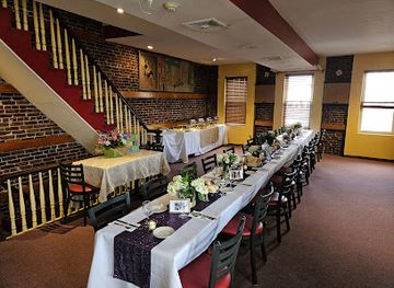 massachusetts/lowell/downtown-lowell/restaurant/iv-seasons-restaurant