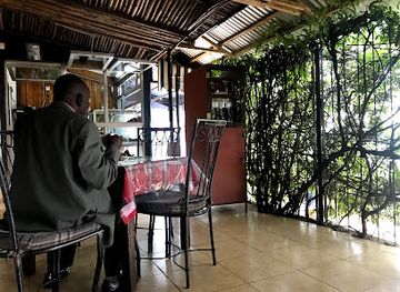 tanzania/moshi/restaurant/chrisburger-restaurant