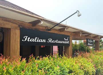 uganda/queen-elizabeth-national-park/restaurant/linove-restaurant