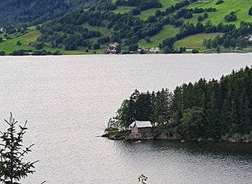 norway/sognefjord/restaurant/lustraporten-as