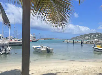 La perle bleu Beach Bar & Restaurant