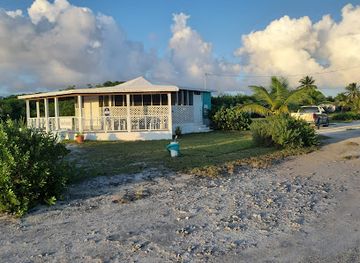 the-bahamas/san-salvador-island/restaurant/sunset-restaurant