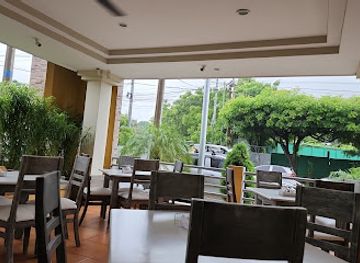 nicaragua/managua/restaurant/summer-bar-y-restaurante