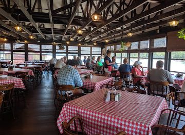 maryland/eastern-shore/restaurant/the-crab-claw