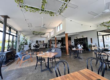 australia/mid-north-coast/restaurant/twotriplefour-by-bills