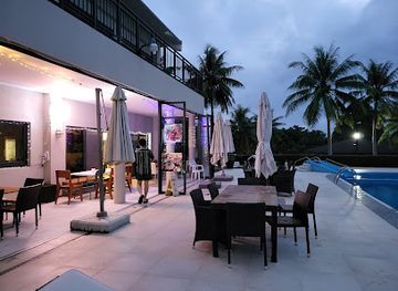 northern-mariana-islands/forbidden-island/restaurant/pacific-palm-restaurant