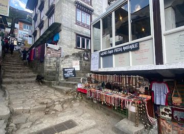 nepal/namche-bazaar/restaurant/highcamp-cafe