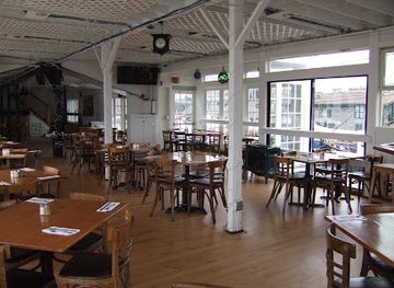rhode-island/newport-county/restaurant/the-landing-restaurant