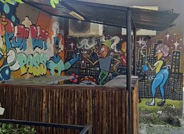 botswana/north-west-district/restaurant/lunar-bar