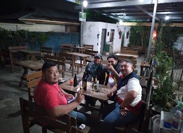 guatemala/puerto-barrios/restaurant/refresqueria-tia-mina