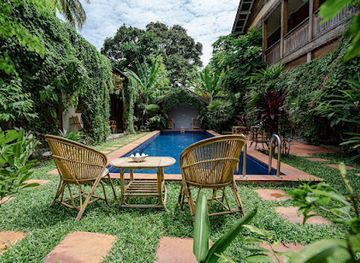 indonesia/maluku-islands/restaurant/ribka-s-hotel-restaurant-swiming-pool-banda-neira