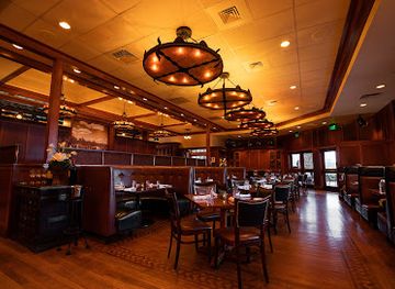 kansas/wichita/restaurant/chesters-chophouse-wine-bar