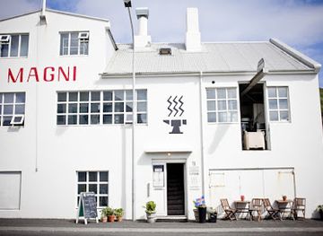 iceland/westman-islands/restaurant/slippurinn