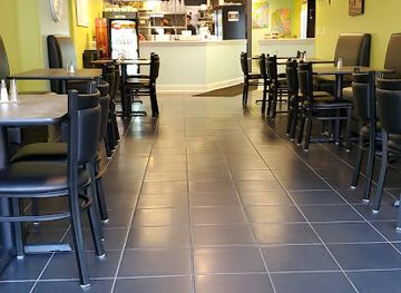 new-jersey/trenton/restaurant/delia-s-empanada-cafe