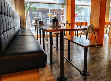 iceland/akureyri/restaurant/serrano-akureyri