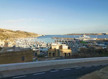 malta/hondoq-bay/restaurant/burgers-ink