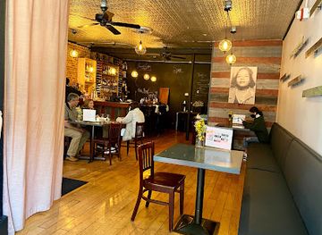 new-york/poughkeepsie/restaurant/essie-s-restaurant