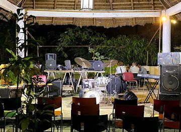 cote-d-ivoire/comoe-national-park/restaurant/bushman-cafe