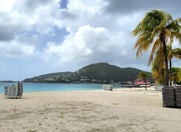 sint-maarten/great-bay-beach/restaurant/oualichi
