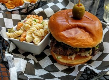 indiana/lafayette/restaurant/digby-s-pub-and-patio