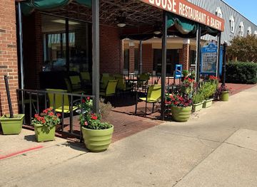 virginia/hampton-roads/restaurant/the-grey-goose