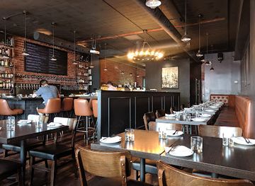 canada/ottawa/hintonburg/restaurant/bar-lupulus