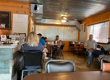 oklahoma/beavers-bend-state-park/restaurant/shady-oaks-restaurant