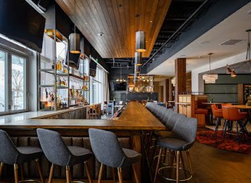 wisconsin/wausau/restaurant/van-acre