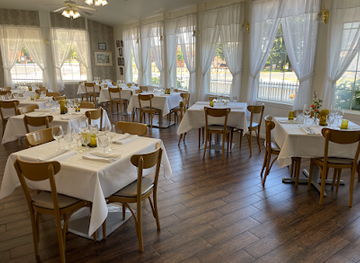 utah/kanab/restaurant/the-dining-room-at-parry-lodge