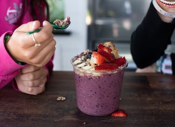 michigan/st-joseph/restaurant/verde-juice-box