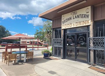 florida/suwannee-river/restaurant/brown-lantern