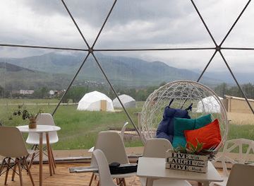 armenia/arpi-lake/restaurant/cosmo-glamping