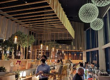 singapore/central-business-district/restaurant/skai-restaurant