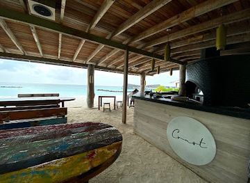 maldives/dhaalu-atoll/restaurant/crust-craft