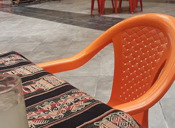 bolivia/uyuni/restaurant/h2o