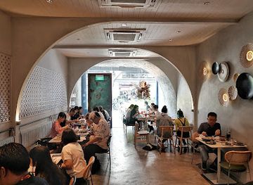 singapore/kallang/restaurant/hue-restaurant