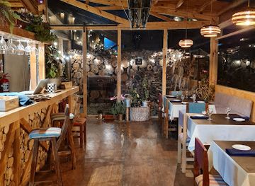 argentina/tierra-del-fuego/restaurant/paso-garibaldi