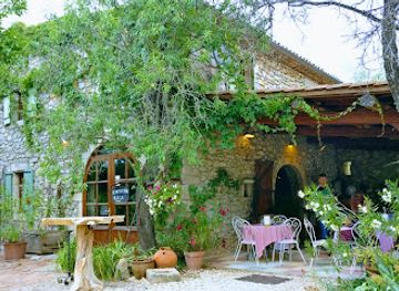 france/ardèche-gorges/restaurant/auberge-la-table-d-aurelle